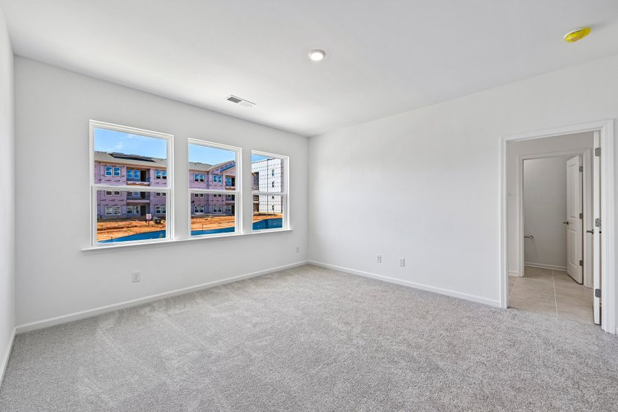 Spacious, unfurnished interior of a new home in Terraces at the Exchange, Fort Mill (Image 14).