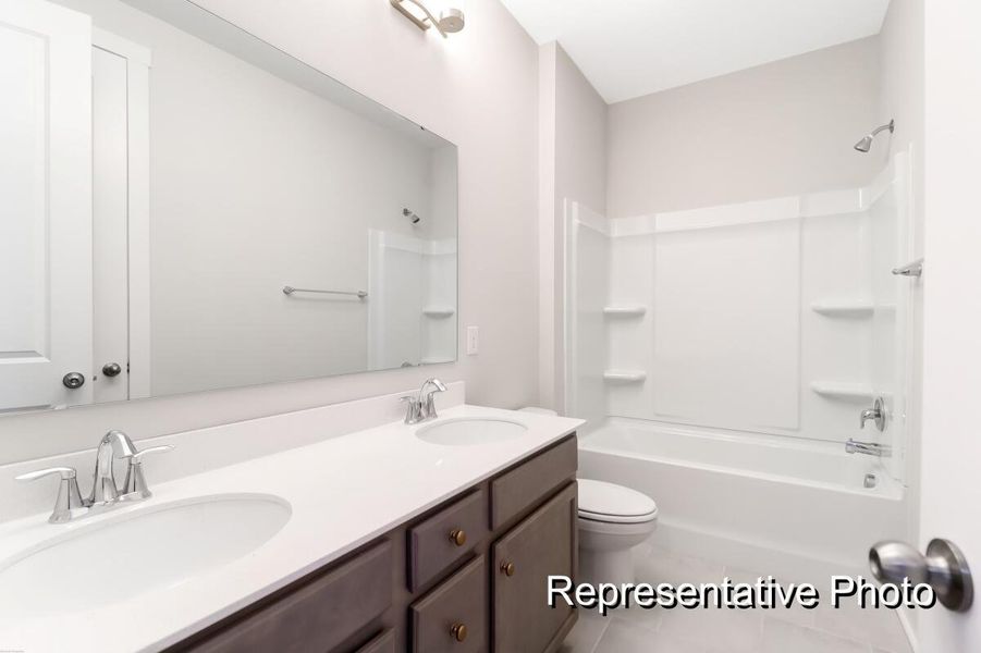 Furnished interior view inside a new home in , Ravenel (Image 12).