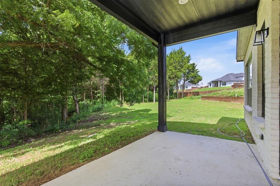 Exterior details and patio area of a home in , Ovilla (Image 31).