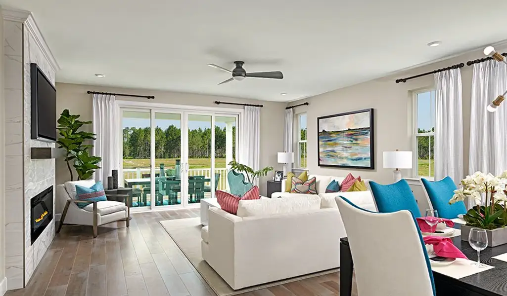 Arlington-JAX-Beachwalk living room