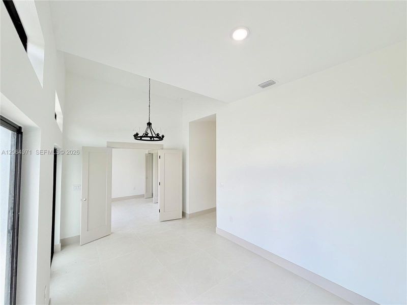 Spacious, unfurnished interior of a new home in , Lehigh Acres (Image 16).
