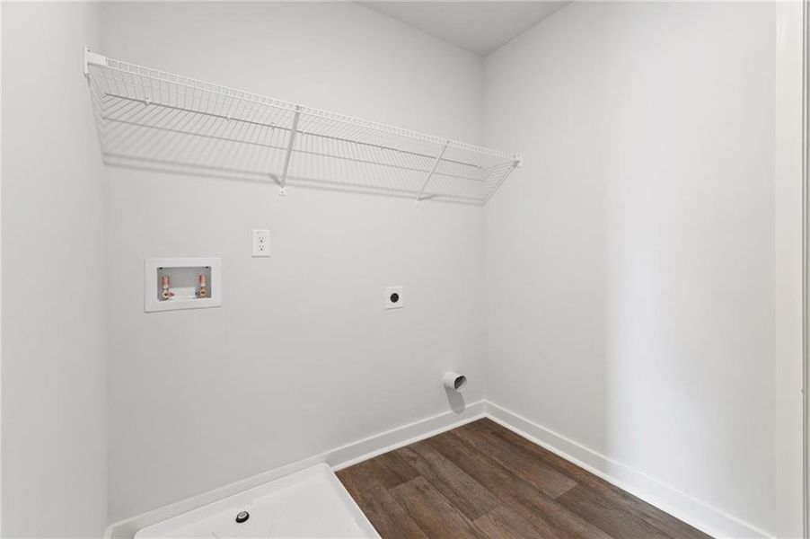 Spacious, unfurnished interior of a new home in Southern Hills, McDonough (Image 21).