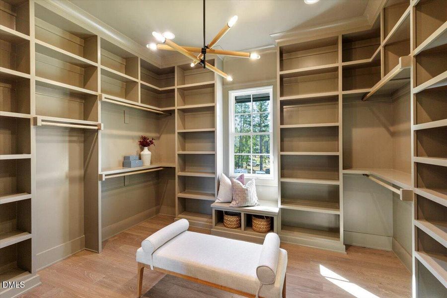 040-7824 Ailesbury Rd 040-7824 Ailesbury Rd