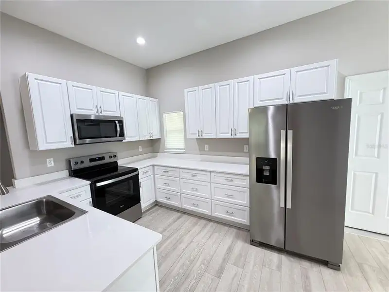 Furnished interior view inside a new home in , Ocala (Image 6).