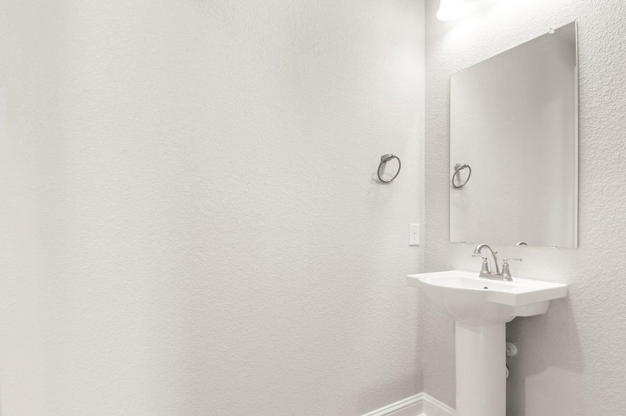 Close-up of interior finishes inside a home in Clear Creek, Round Rock (Image 18).
