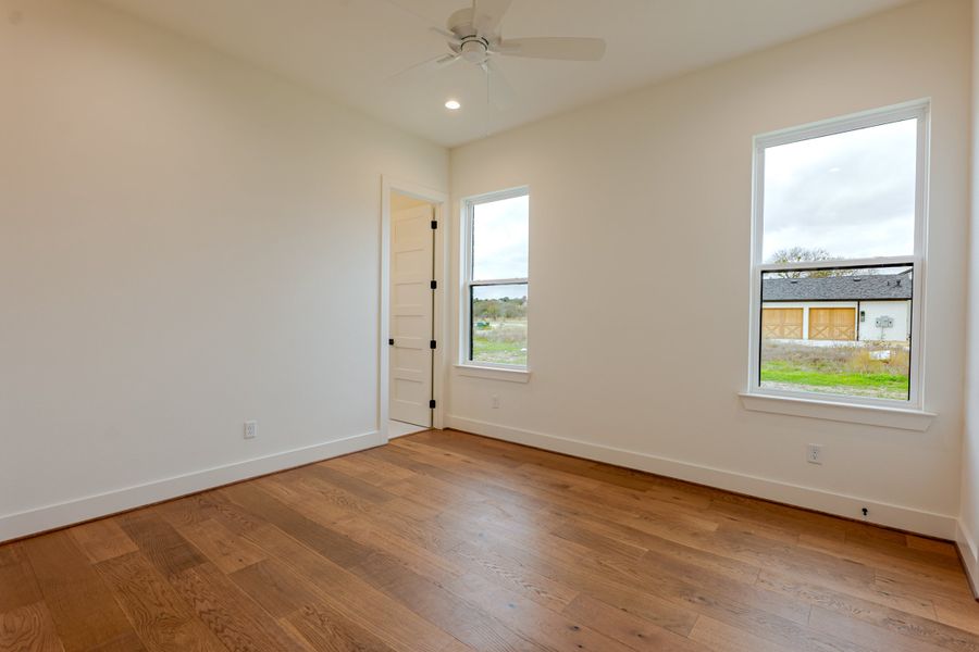 Spacious, unfurnished interior of a new home in Summit Ranch, Aledo (Image 46). Spacious, unfurnished interior of a new home in Summit Ranch, Aledo (Image 46).
