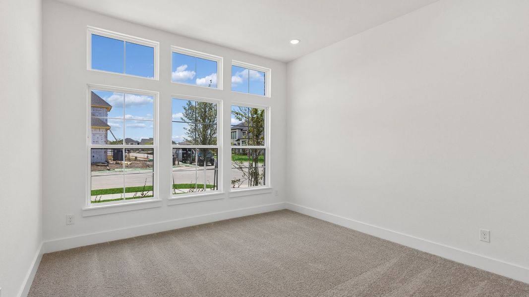 Representative unfurnished interior of a home built from the Custom II by Southgate Homes in Prosper Ridge, Prosper (Image 18).