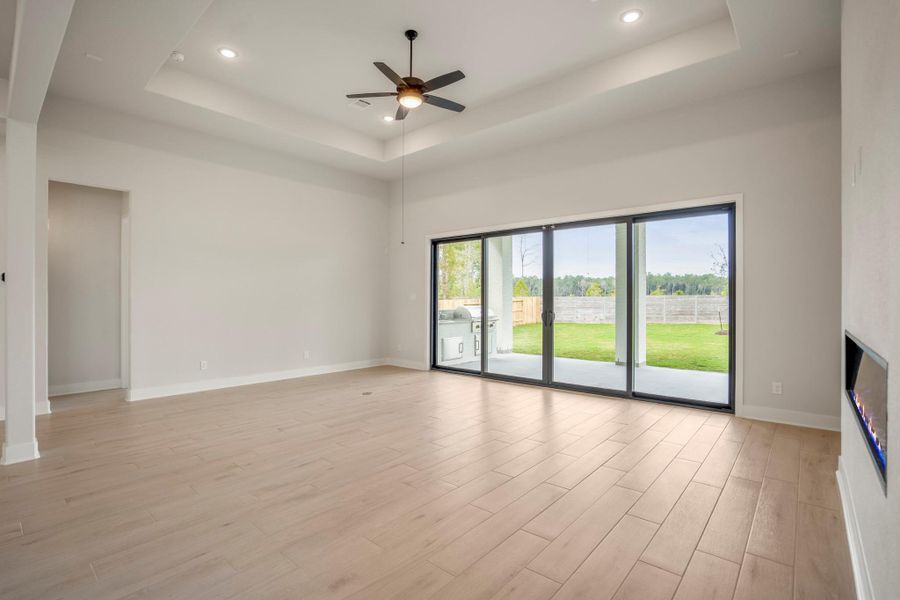 Spacious, unfurnished interior of a new home in ARTAVIA 55' Lots, Conroe (Image 23). Spacious, unfurnished interior of a new home in ARTAVIA 55' Lots, Conroe (Image 23).