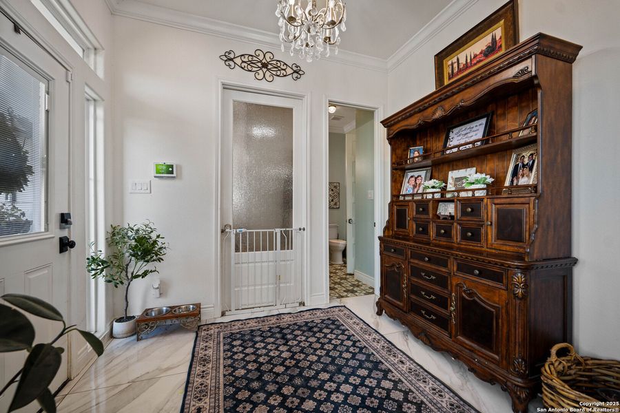 Furnished interior view inside a new home in , Kenedy (Image 35).