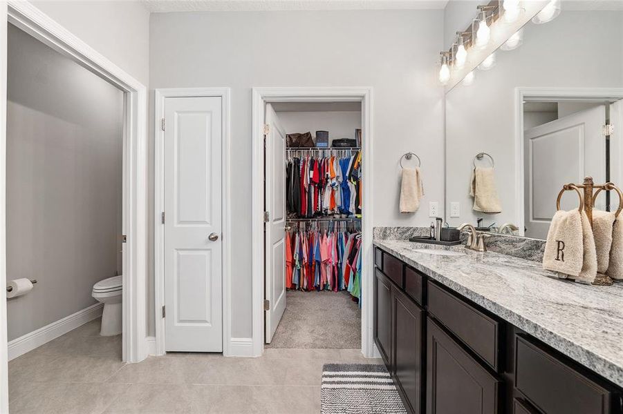 Furnished interior view inside a new home in Finley Woods, Gainesville (Image 11). Furnished interior view inside a new home in Finley Woods, Gainesville (Image 11).