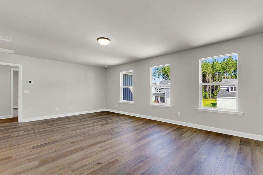 Spacious, unfurnished interior of a new home in , Ravenel (Image 24).