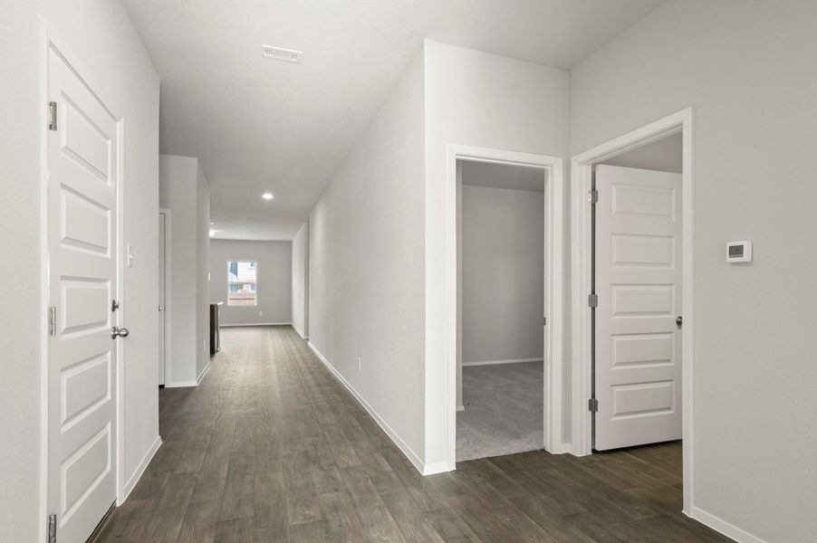 Spacious, unfurnished interior of a new home in Oaks at San Gabriel, Georgetown (Image 20).
