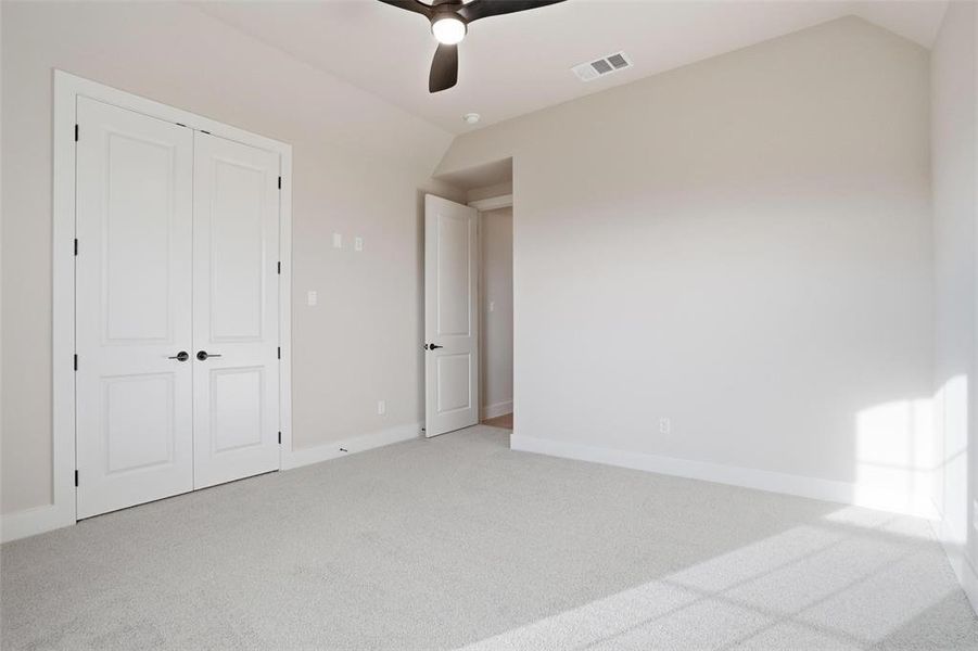 Spacious, unfurnished interior of a new home in Aledo Heights - Aledo ISD, Annetta South (Image 30).