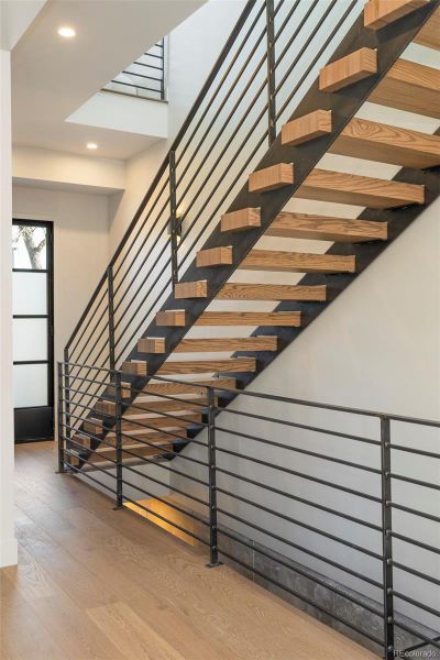 Spacious, unfurnished interior of a new home in , Denver (Image 24).