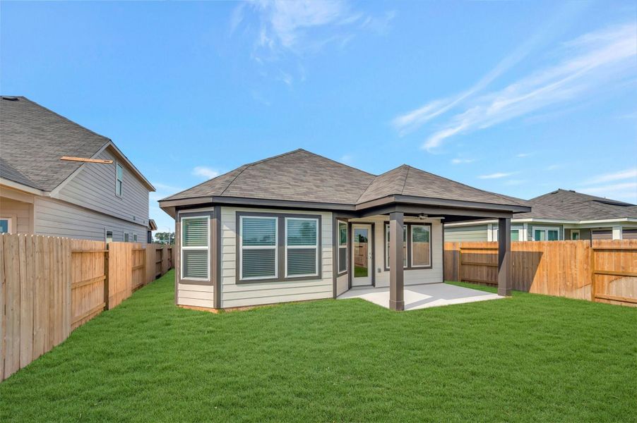 Exterior details and patio area of a home in Summerview, Fulshear (Image 24). Exterior details and patio area of a home in Summerview, Fulshear (Image 24).