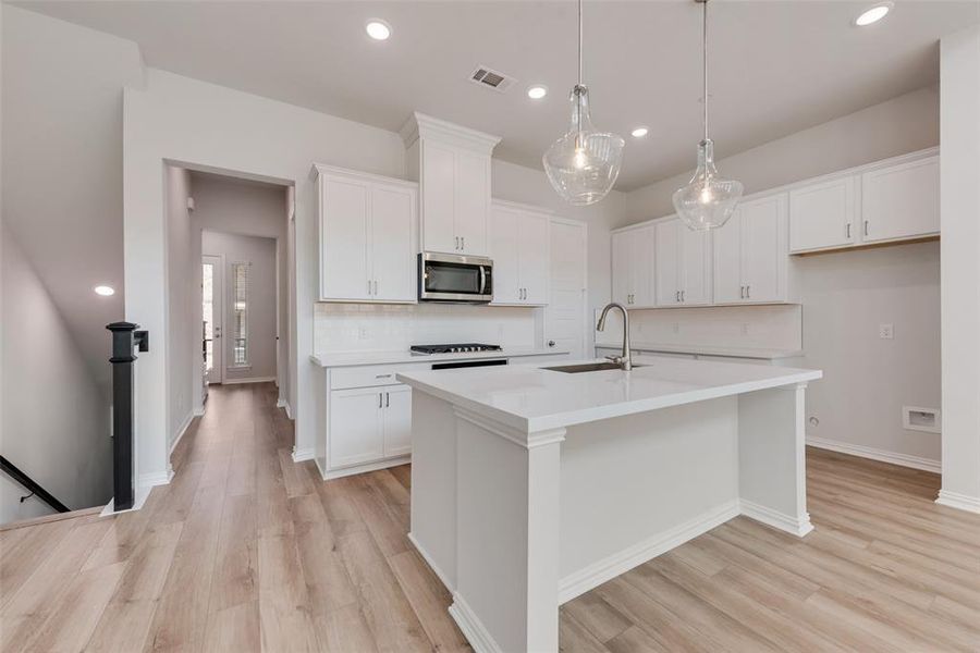 Furnished interior view inside a new home in , Frisco (Image 13).