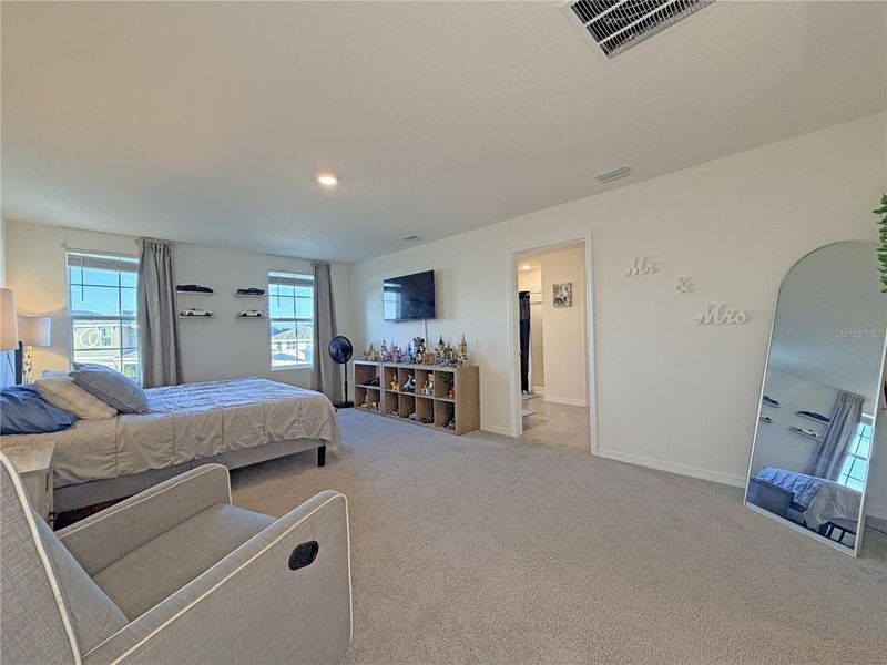 Furnished interior view inside a new home in Ocala Crossings South, Ocala (Image 8). Furnished interior view inside a new home in Ocala Crossings South, Ocala (Image 8).