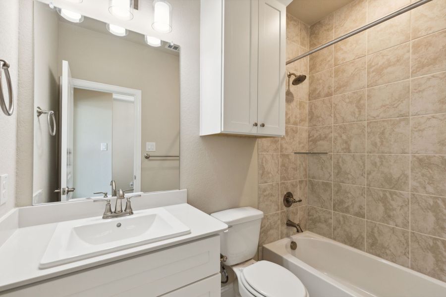 Furnished interior view inside a new home in Silo Mills, Joshua (Image 32).