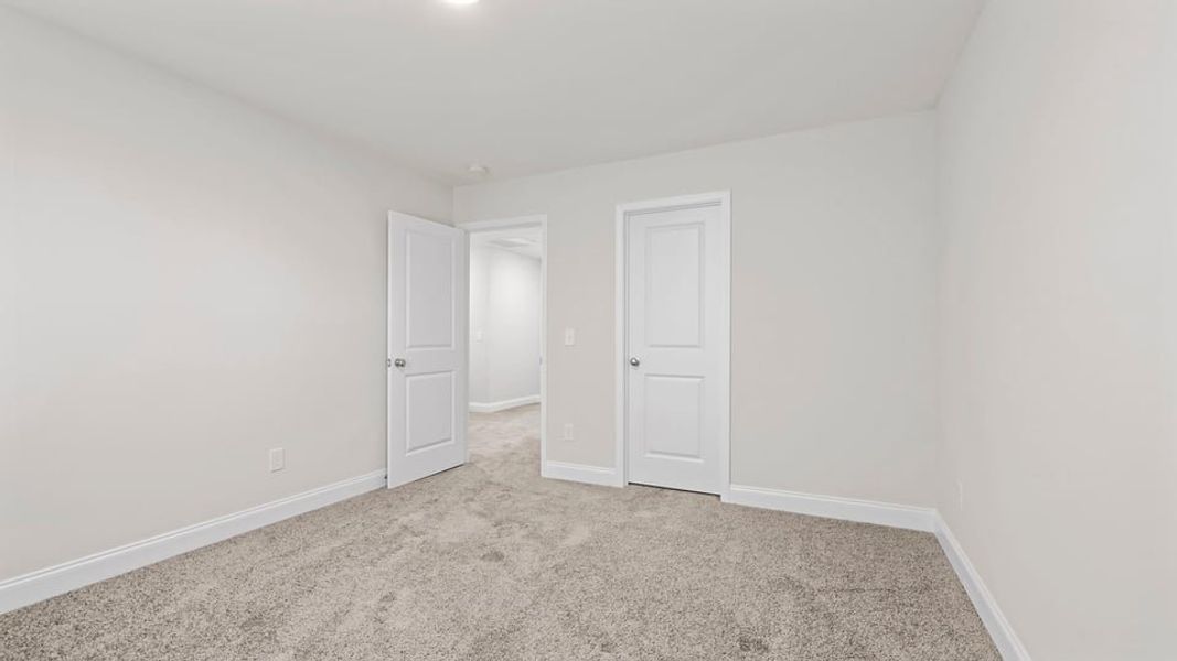 Spacious, unfurnished interior of a new home in Palmetto Valley, Anderson (Image 24).