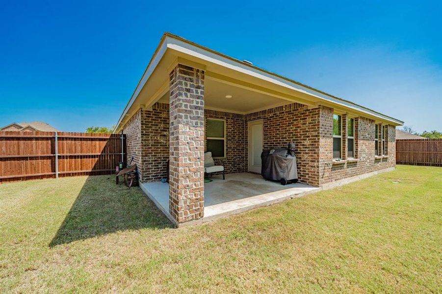 Front exterior of a new home in , Kaufman, TX, highlighting curb appeal (Image 21). Front exterior of a new home in , Kaufman, TX, highlighting curb appeal (Image 21).