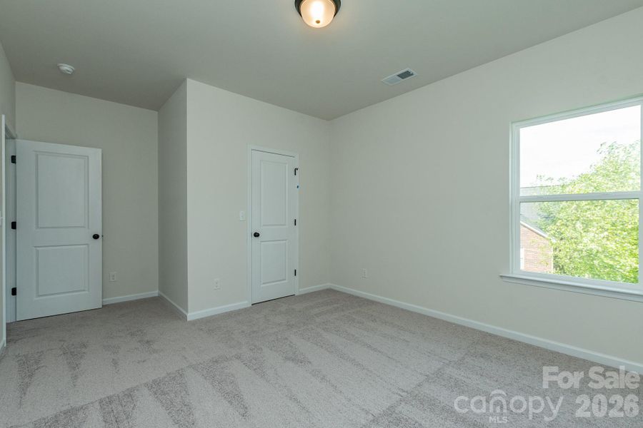 Spacious, unfurnished interior of a new home in Country Club Village, Salisbury (Image 31).