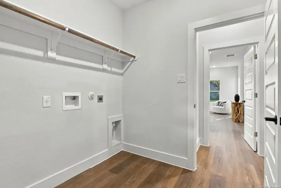 Spacious, unfurnished interior of a new home in , San Antonio (Image 22). Spacious, unfurnished interior of a new home in , San Antonio (Image 22).
