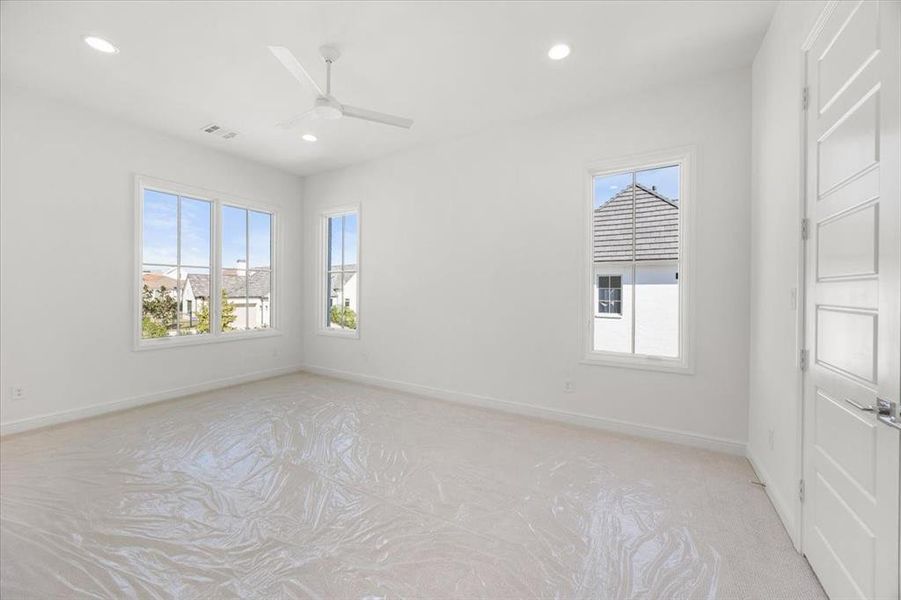 Spacious, unfurnished interior of a new home in Montrachet, Fort Worth (Image 23).