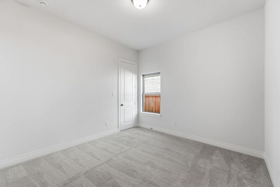 Spacious, unfurnished interior of a new home in Bridgeland 50′, Cypress (Image 23).