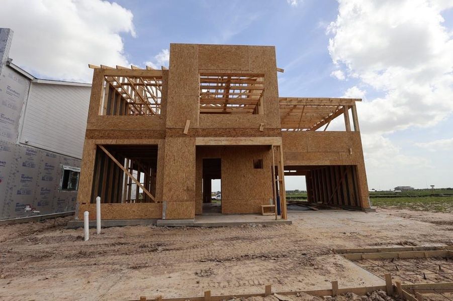 Let us show you how our advanced framing techniques have stood the test of time and allow more insulation for a quieter and more energy efficient home. Let us show you how our advanced framing techniques have stood the test of time and allow more insulation for a quieter and more energy efficient home.