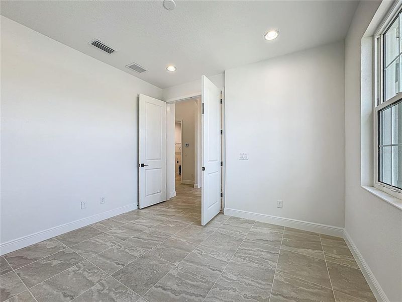 Spacious, unfurnished interior of a new home in , Parrish (Image 36).