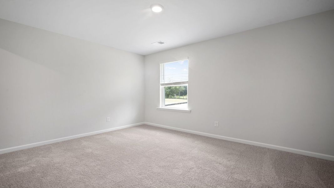 Spacious, unfurnished interior of a new home in Fernhill Farms, Statesboro (Image 32).
