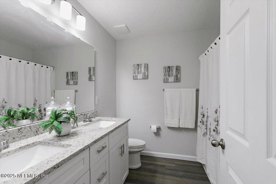 Furnished interior view inside a new home in , Jacksonville (Image 9).