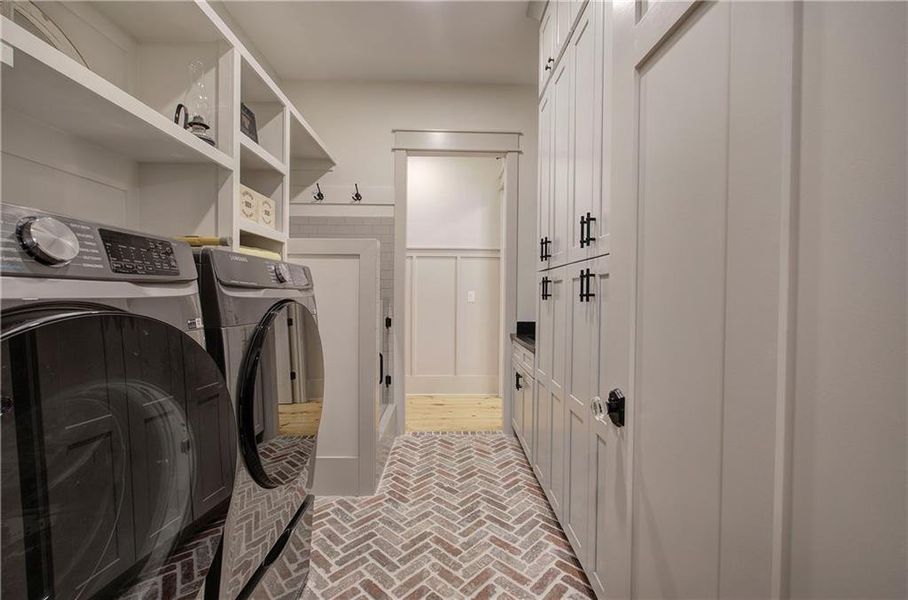 Furnished interior view inside a new home in , Acworth (Image 34).