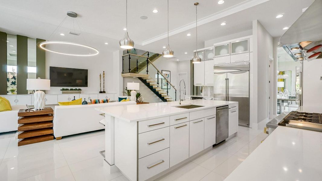 Model Photo used for reference Model Photo used for reference