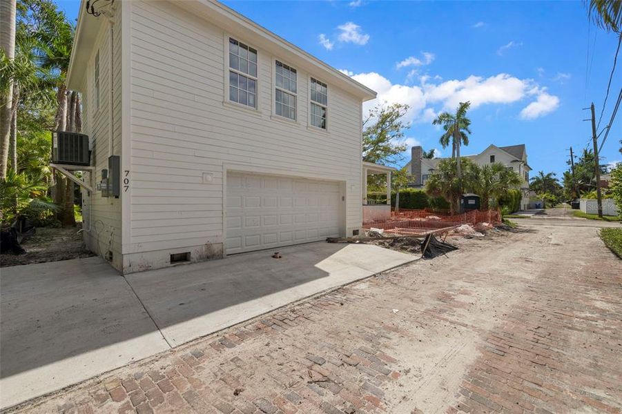 Front exterior of a new home in , St. Petersburg, FL, highlighting curb appeal (Image 1).