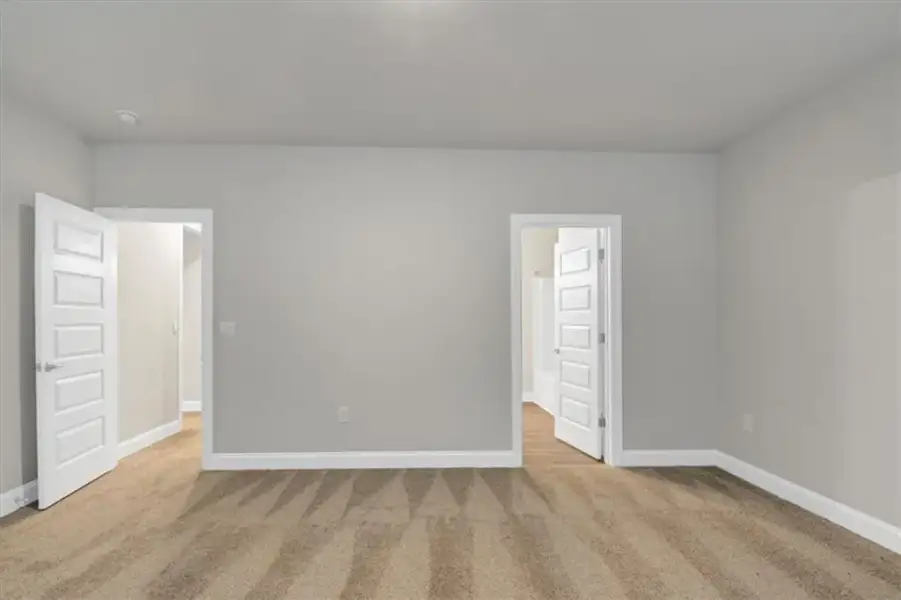 Spacious, unfurnished interior of a new home in Tuscany Hills, Douglasville (Image 30).
