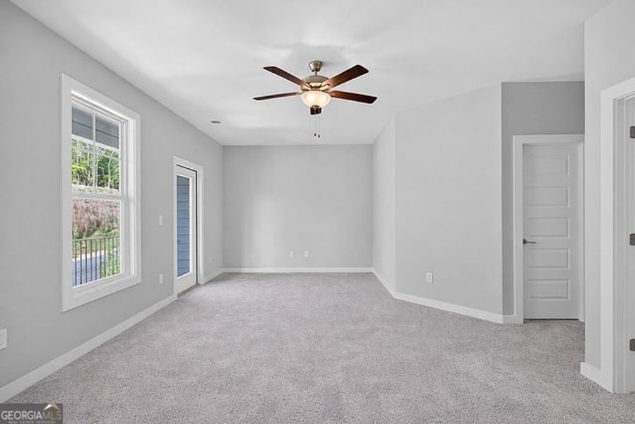 Spacious, unfurnished interior of a new home in The Park at Gainesville Township, Gainesville (Image 29).