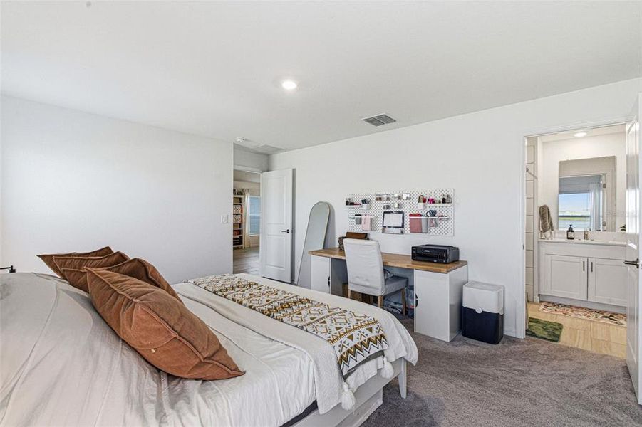 Furnished interior view inside a new home in North Park Isle, Plant City (Image 36).