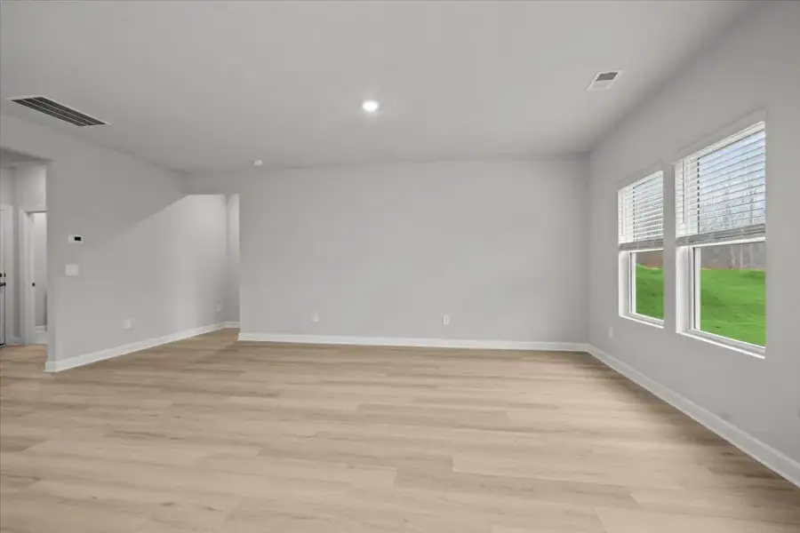 Spacious, unfurnished interior of a new home in Shiloh Valley, Piedmont (Image 12). Spacious, unfurnished interior of a new home in Shiloh Valley, Piedmont (Image 12).