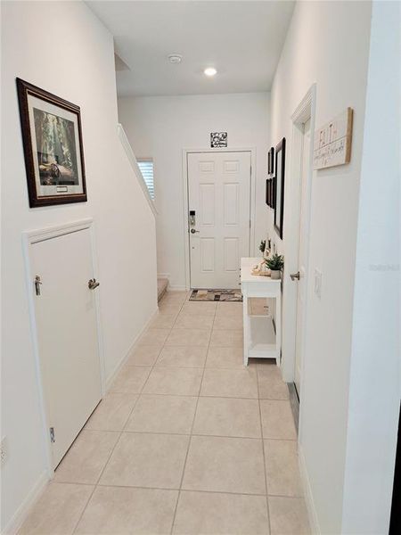 Furnished interior view inside a new home in , Davenport (Image 12). Furnished interior view inside a new home in , Davenport (Image 12).