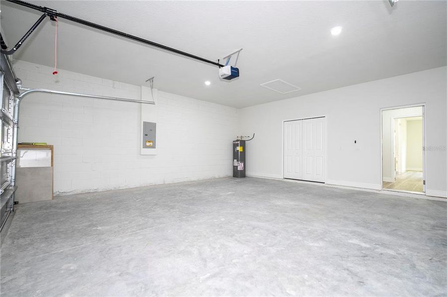 Spacious, unfurnished interior of a new home in , Ocala (Image 47). Spacious, unfurnished interior of a new home in , Ocala (Image 47).