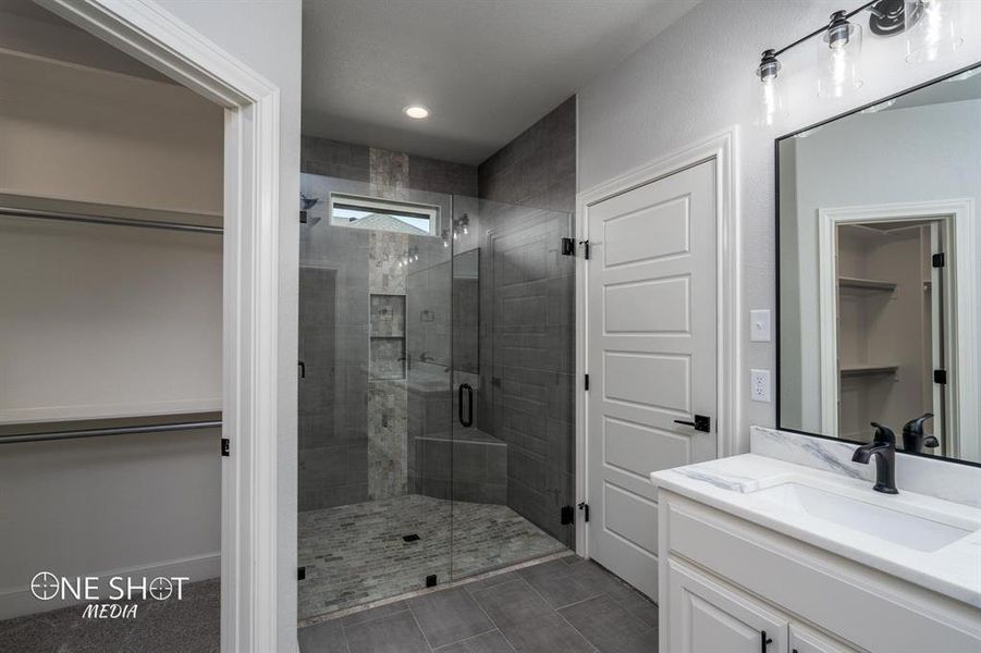 Furnished interior view inside a new home in , Abilene (Image 11).