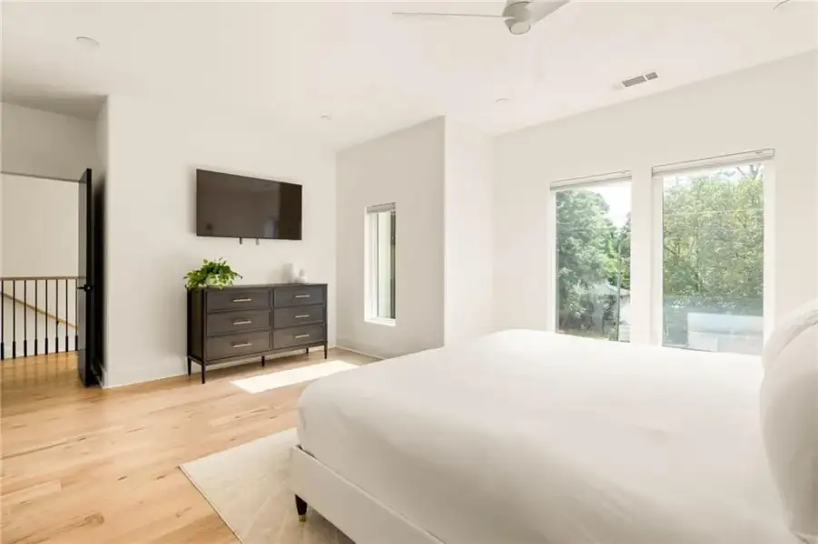 Furnished interior view inside a new home in , Atlanta (Image 16).