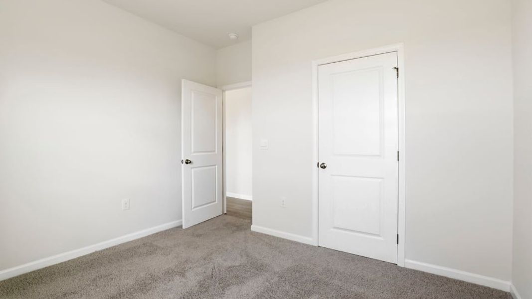 Spacious, unfurnished interior of a new home in Baxter Village, Boiling Springs (Image 25).