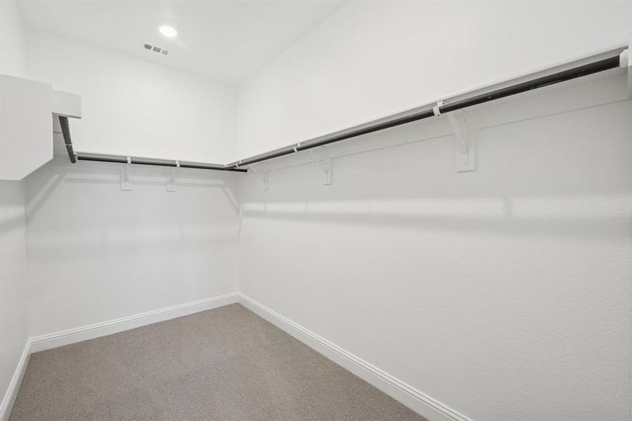 Photo is not of the actual home, but is an inspirational photo of builder’s model home and may depict options, furnishings, and/or decorator features that are not included. Photo is not of the actual home, but is an inspirational photo of builder’s model home and may depict options, furnishings, and/or decorator features that are not included.