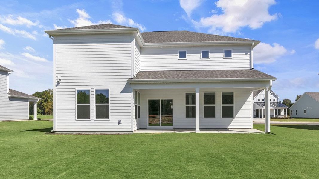 Exterior details and patio area of a home in Horton Park, Apex (Image 4).
