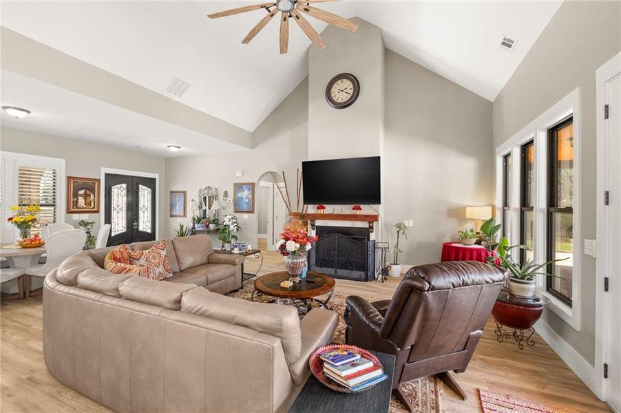 Furnished interior view inside a new home in , Jefferson (Image 13).