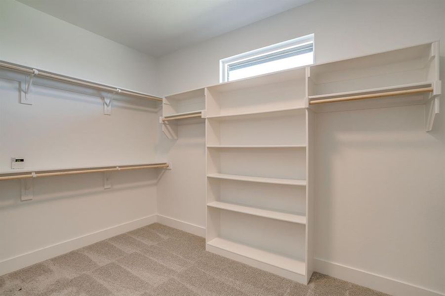 Furnished interior view inside a new home in Waterfall Ranch Estates, Waxahachie (Image 30).