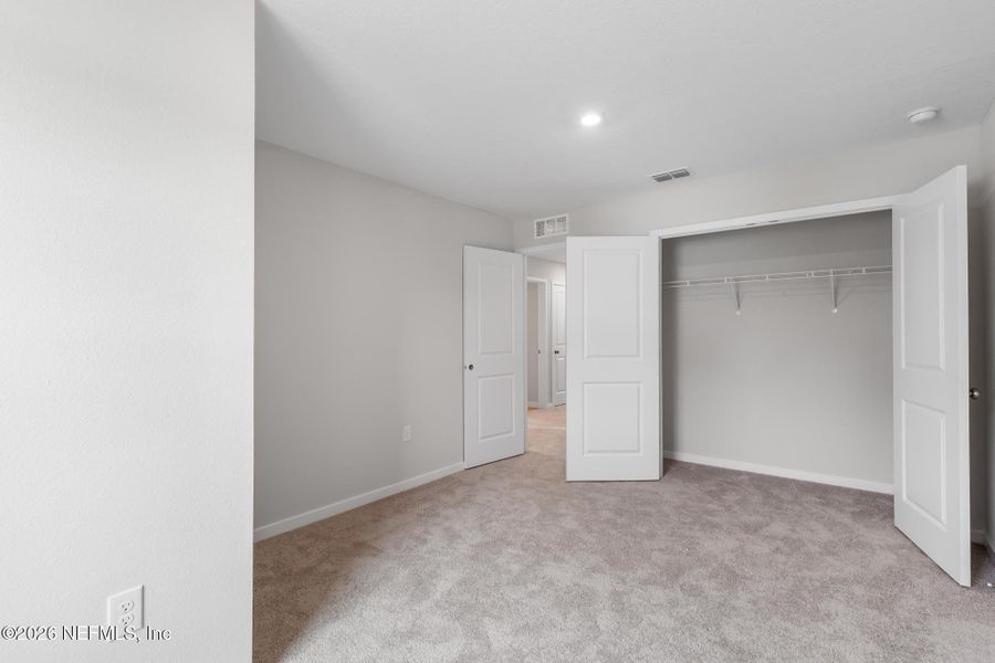 Spacious, unfurnished interior of a new home in , Jacksonville (Image 27).