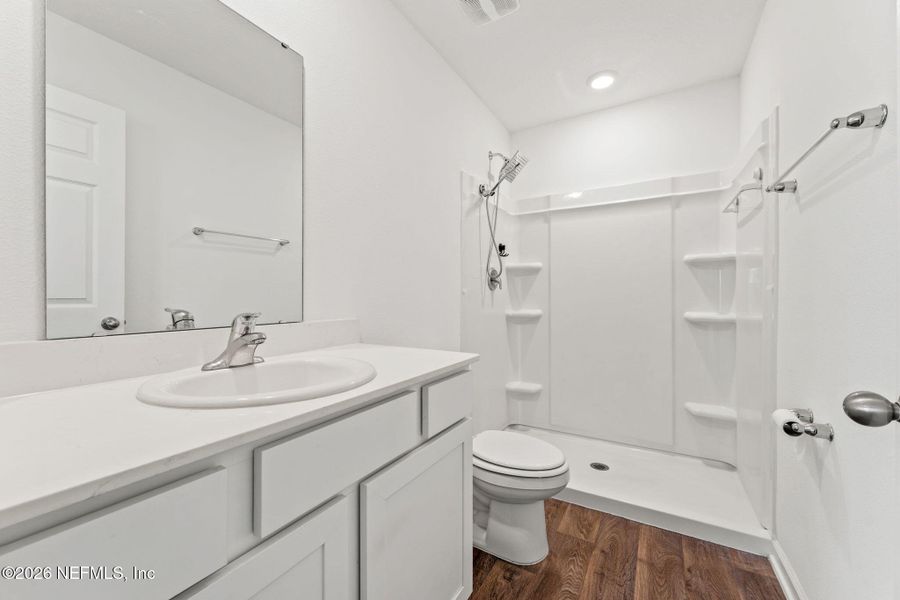 Furnished interior view inside a new home in , Middleburg (Image 11).